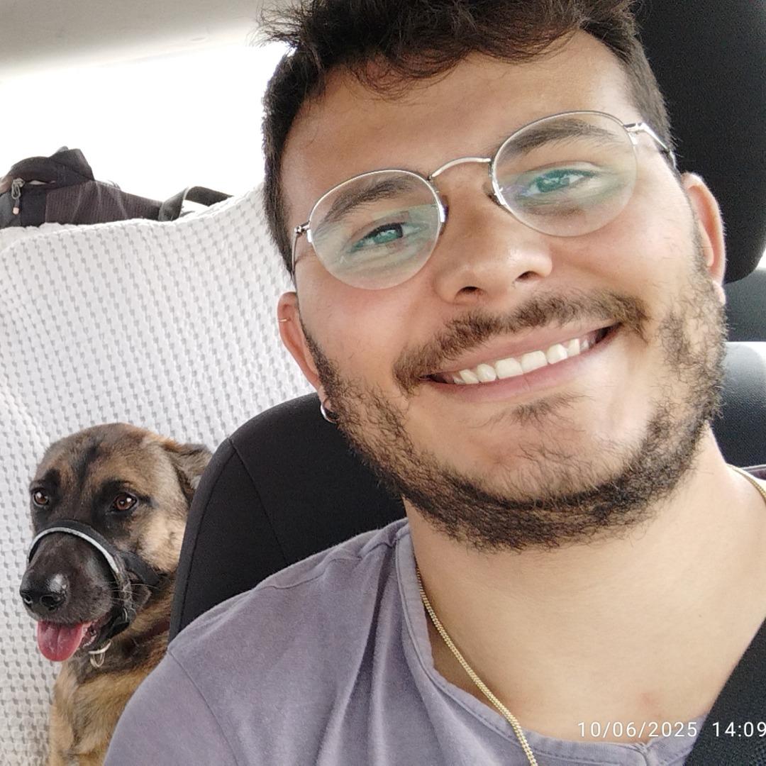 גיא דרורי.jpg